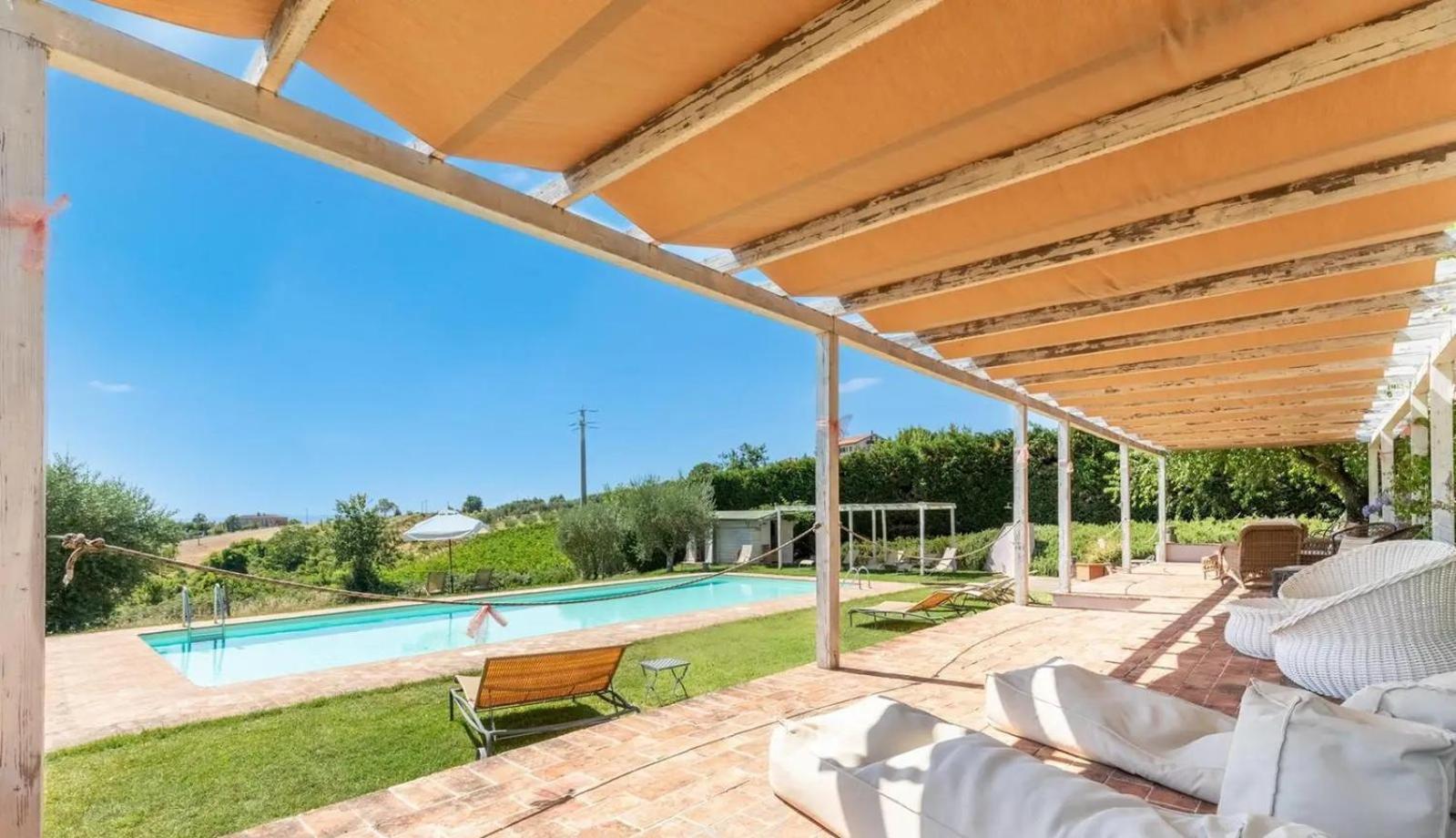 Agriturismo Le Torri Di Porsenna Petrignano Del Lago Экстерьер фото